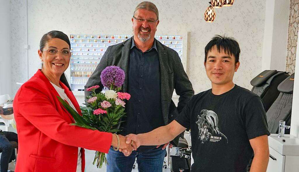 Nagelschön, Massagen und mehr